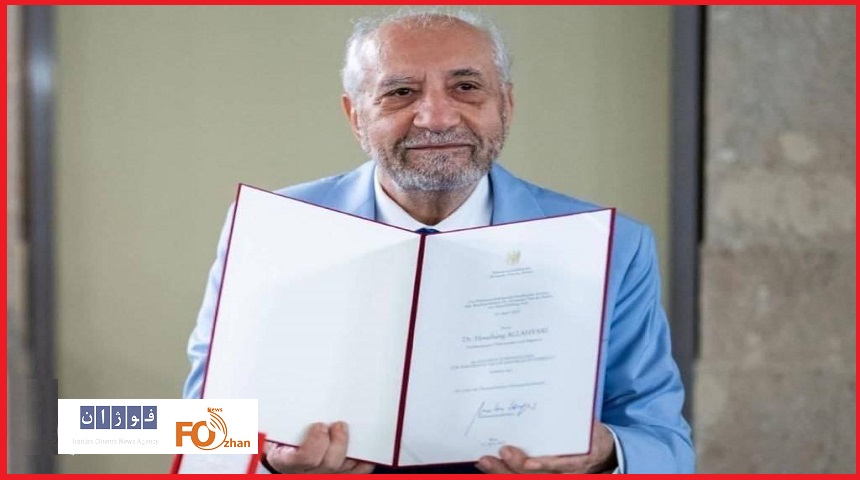 نشان ویژه کشور اتریش به «هوشنگ الهیاری» اهدا شد