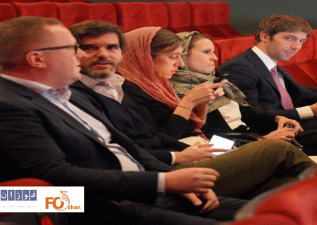 «خانه دوست کجاست» با حضور دیپلمات‌های مقیم به نمایش درآمد