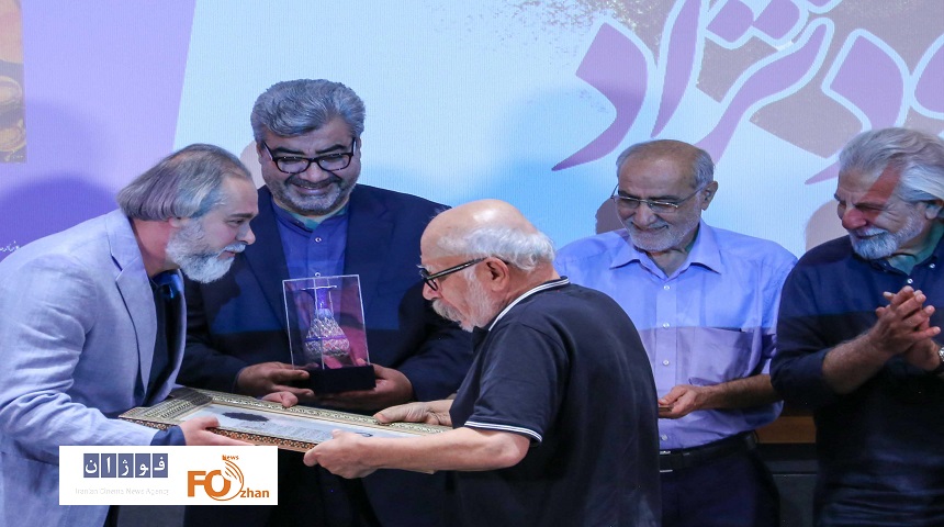 آیین اهدای گواهینامه درجه یک هنری به علیرضا داودنژاد برگزار شد